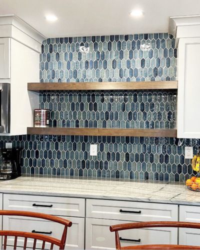 tile backsplash and cabineta renovation in Middletown de